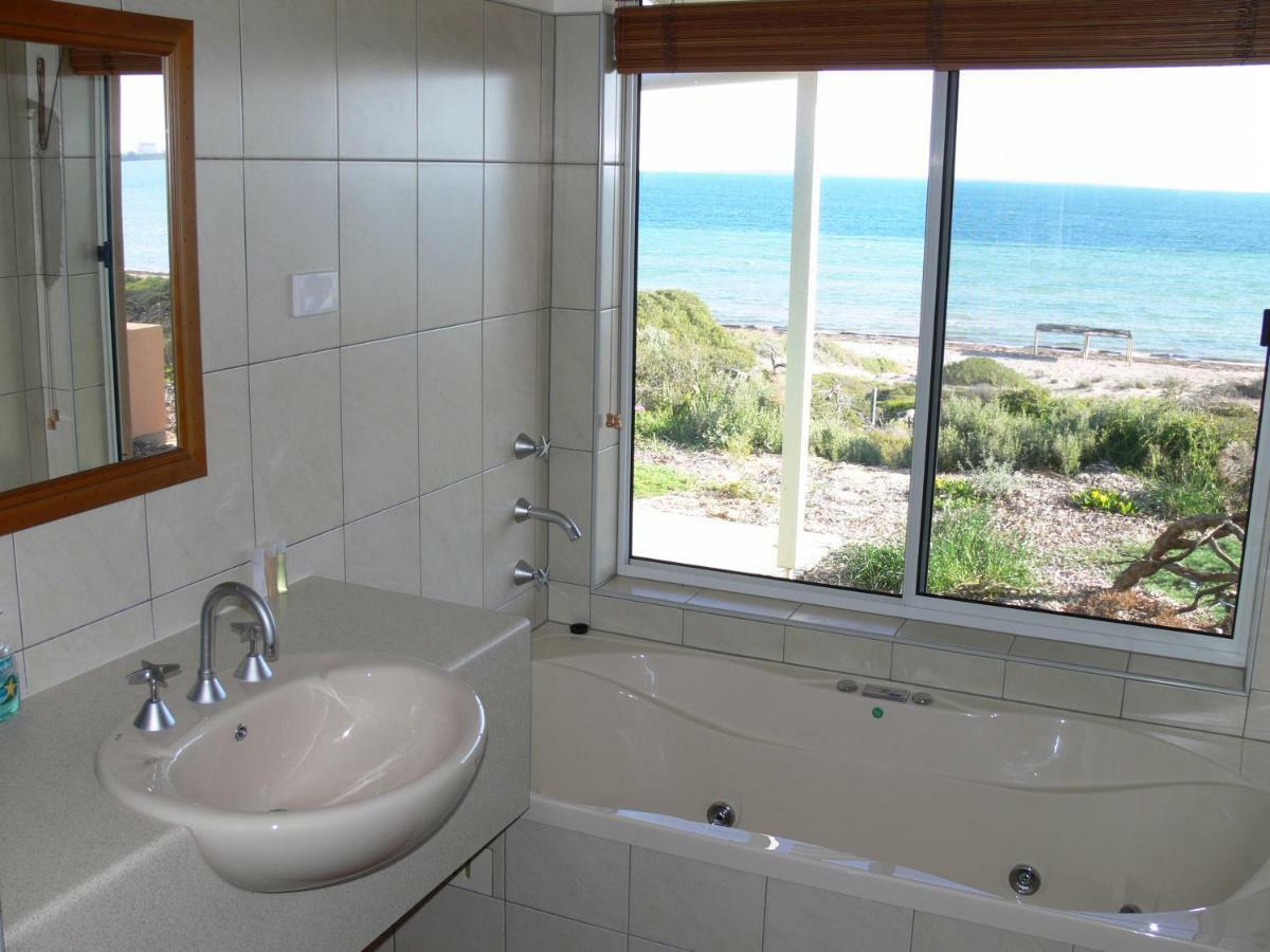 Ceduna Shelly Beach Caravan Park Exterior photo